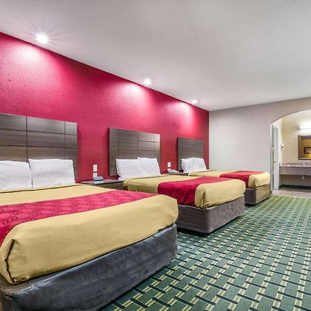 Econo Lodge Inn & Suites Горн-Лейк Екстер'єр фото