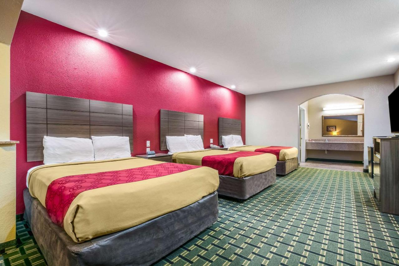 Econo Lodge Inn & Suites Горн-Лейк Екстер'єр фото